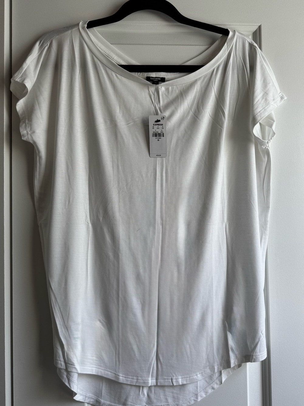 Express White Scoop Neck Short Sleeve Tee